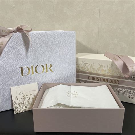 ディオール(Dior)母の日2024限定商品はどこで売ってる？おすす 